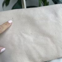 Mulberry Cookie Clutch in Pebbled Beige Soft Matte Leather with shiny gold hardware - Image 6