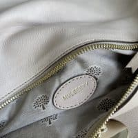 Mulberry Cookie Clutch in Pebbled Beige Soft Matte Leather with shiny gold hardware - Image 12