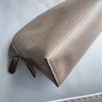 Louis Vuitton Epi cosmetics pouch PM - Image 9