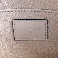 Louis Vuitton Epi cosmetics pouch PM - Image 11
