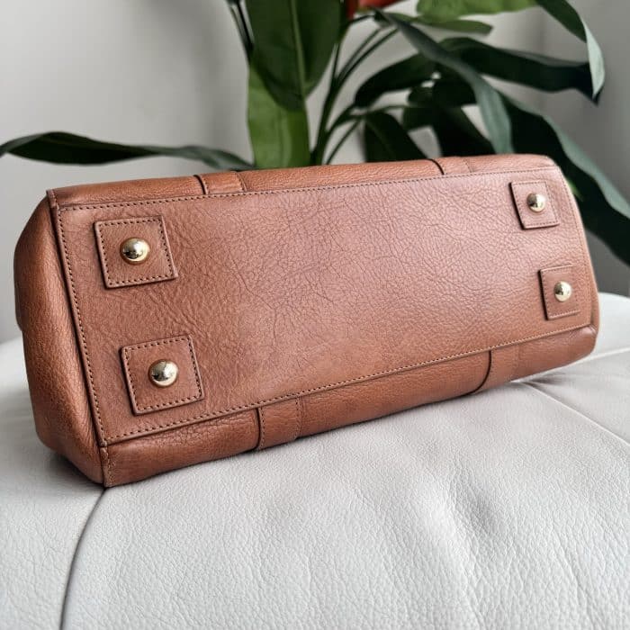 Mulberry double zipped Bayswater tote in oak natural leather with gold hardware. - Image 11