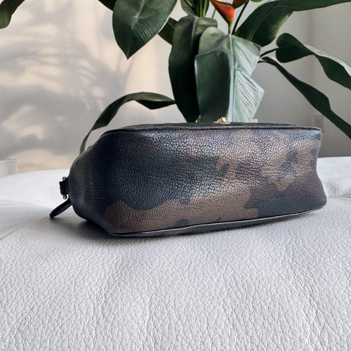 Mulberry Cara Camo Zipped Pochette Wristlet in Green Camo Printed Goat - Image 9